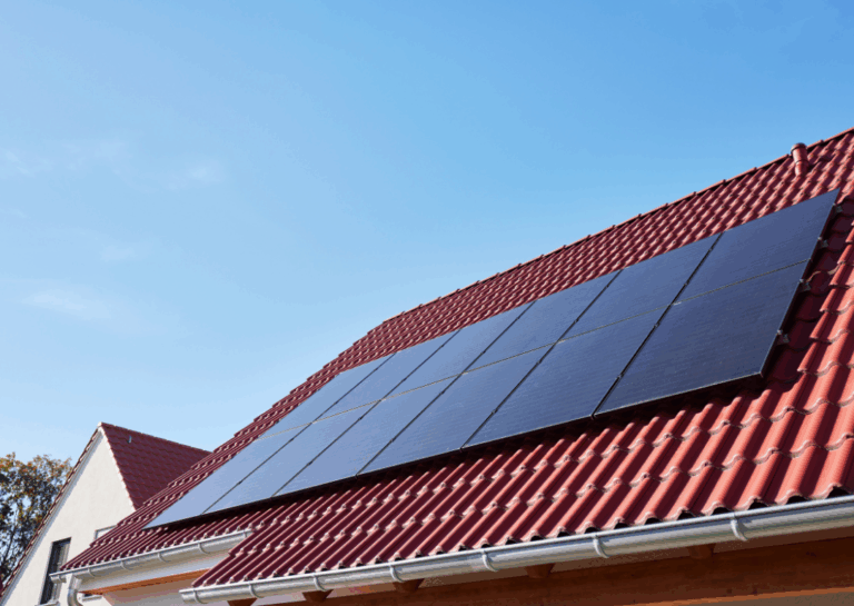 Zonnestroom in de uitverkoop: hoe de Capture Price Ratio laat zien dat zon steeds minder verdient